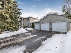 6 MARJORIE DRIVE Whitchurch-Stouffville Ontario, L4A 2C8