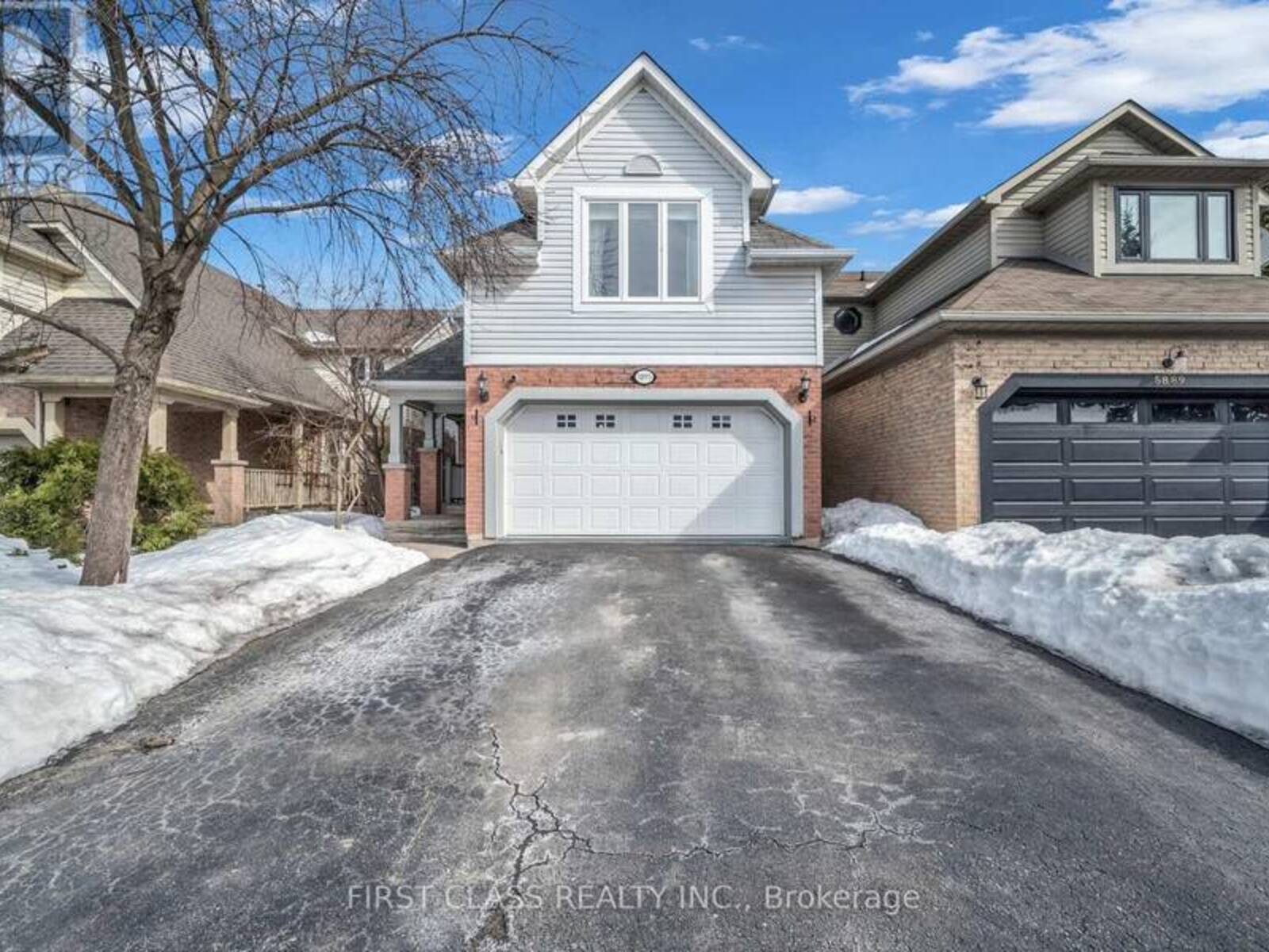 5893 LEESIDE CRESCENT, Mississauga, Ontario L5M 5L6