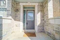 13 COLLIER CRESCENT | Markham Ontario | Slide Image Eight