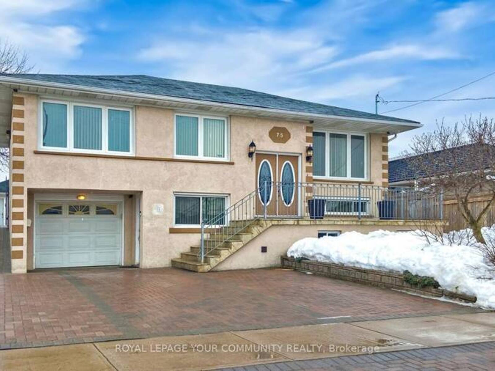 75 BREWSTER CRESCENT, Toronto, Ontario M3N 1C7