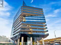 909 - 21 LAWREN HARRIS SQUARE Toronto Ontario, M5A 0T4