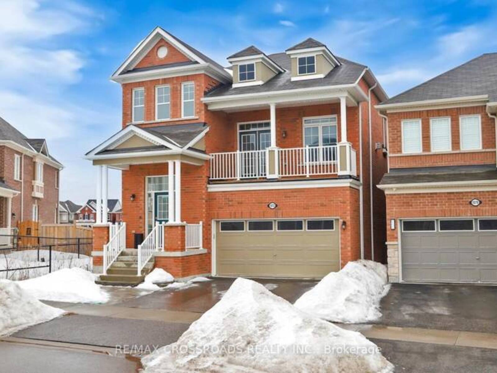 1072 FOXTAIL CRESCENT, Pickering, Ontario L1X 0E7