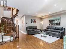 5 - 320 RAVINEVIEW DRIVE | Vaughan Ontario | Slide Image Eight