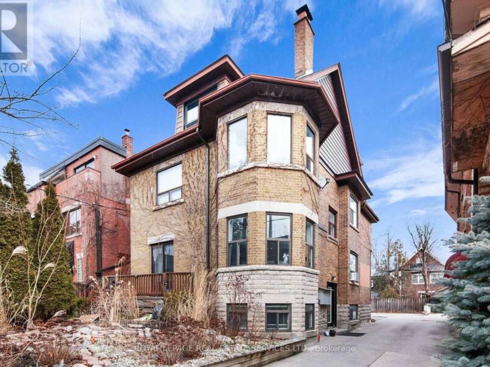 5 NORTHCLIFFE BOULEVARD, Toronto, Ontario M6H 3G9