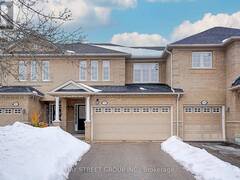 92 MILLCLIFF CIRCLE Aurora Ontario, L4G 7N9