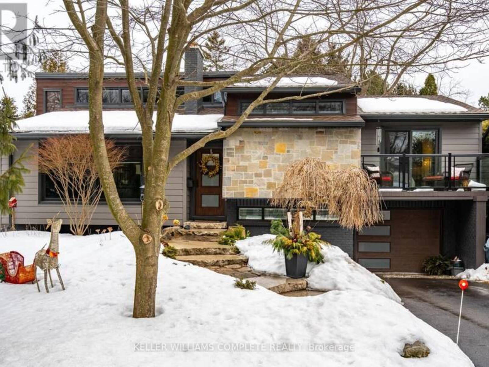 173 CAYUGA AVENUE, Ancaster, Ontario L9G 3B3