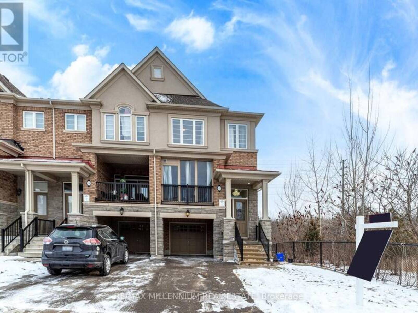 542 STREAM CRESCENT E, Oakville, Ontario L6M 1N7