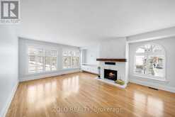 58 SOHO SQUARE | Toronto Ontario | Slide Image Nine