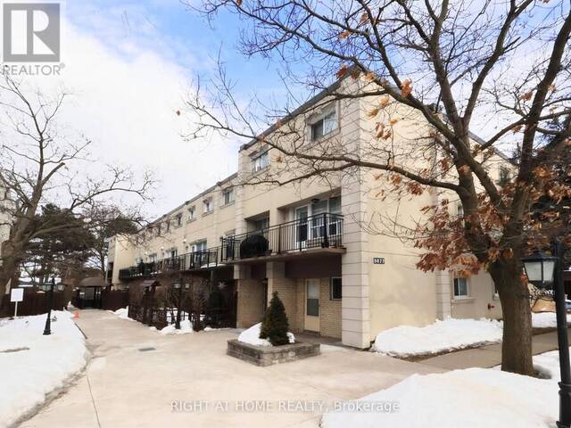 210 - 5877 BATHURST STREET Toronto Ontario, M2R 1Y7 - Property For Sale