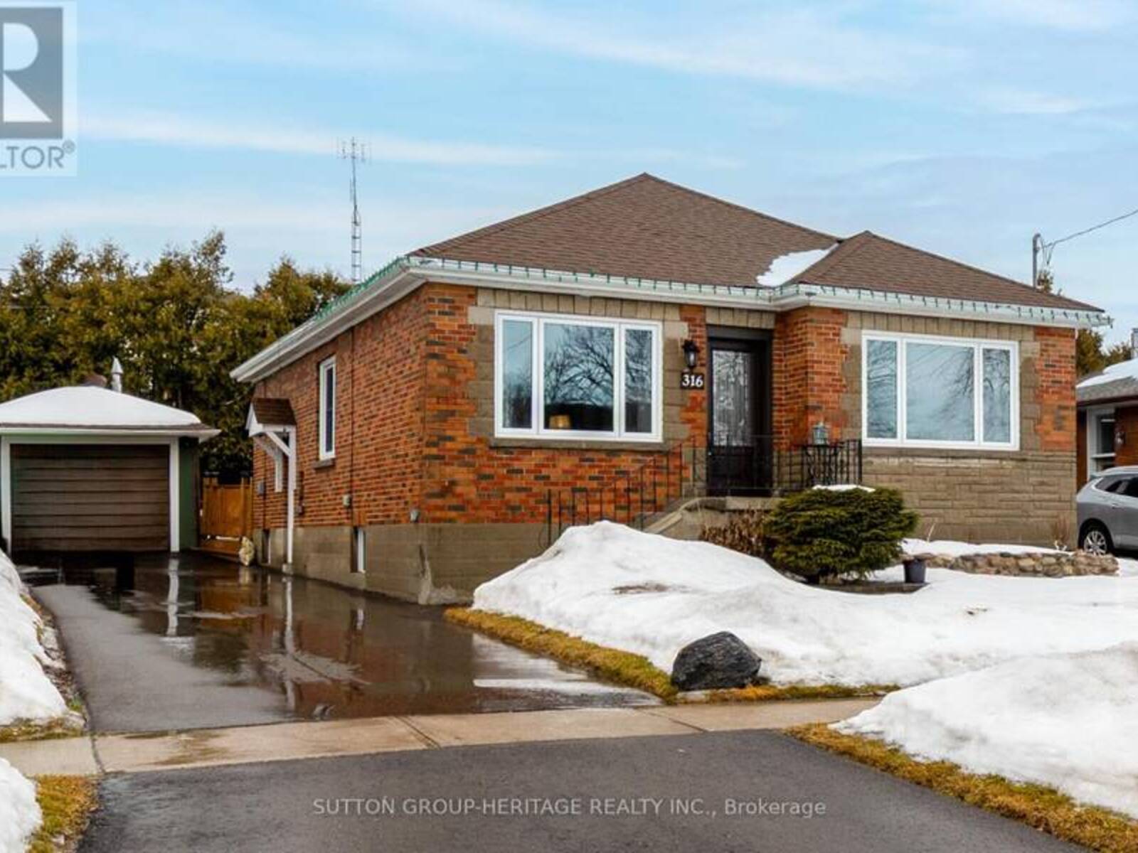 316 CENTRAL PARK BOULEVARD S, Oshawa, Ontario L1H 5X1