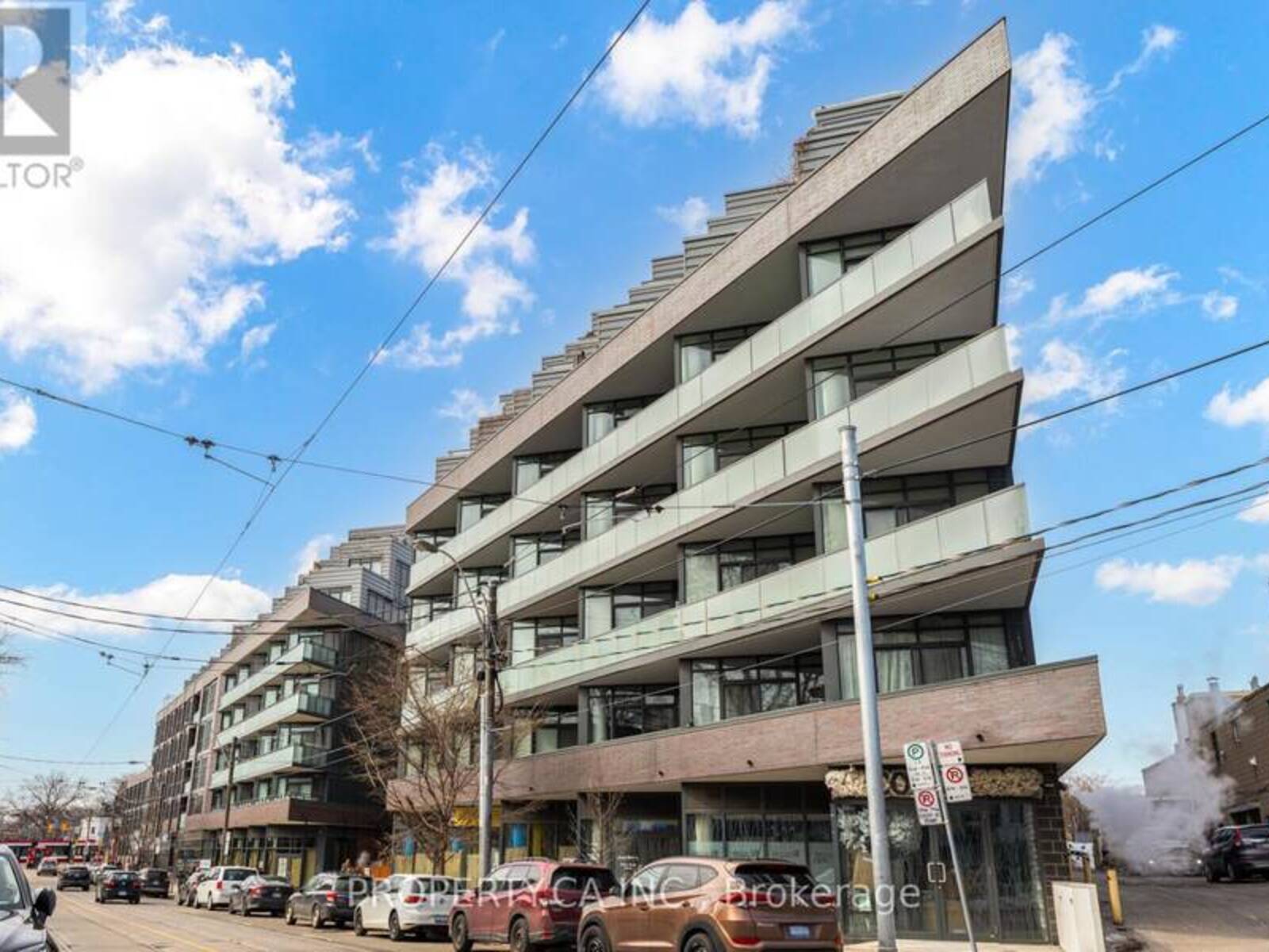 212 - 38 HOWARD PARK AVENUE, Toronto, Ontario M6R 0A7