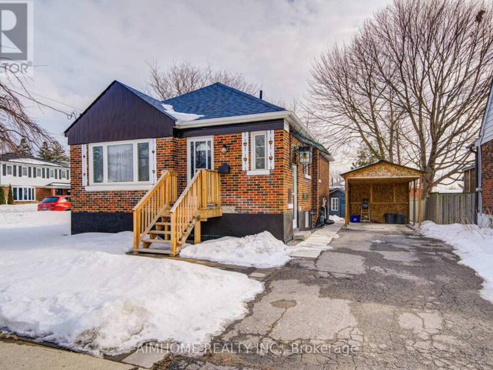 221 ST LAWRENCE STREET, Whitby, Ontario L1N 1G9