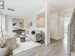 TH105 - 120 PARLIAMENT STREET Toronto Ontario, M5A 2Y8