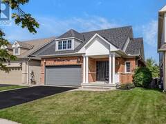 60 WESTMINSTER CIRCLE Barrie Ontario, L4M 0A5