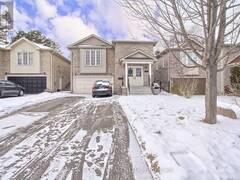 16 HILLVIEW DRIVE Newmarket Ontario, L3Y 4H9