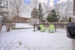 16 HILLVIEW DRIVE | Newmarket Ontario | Slide Image Sixteen