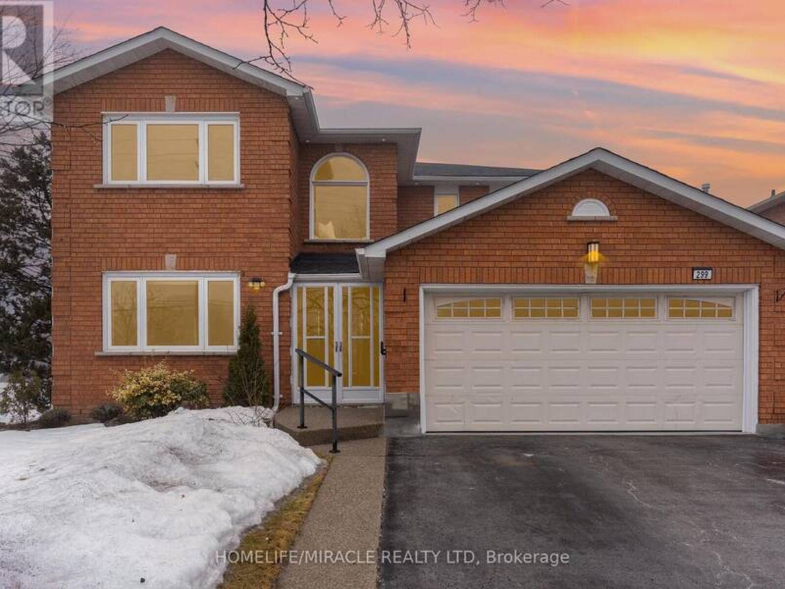 299 HICKORY CIRCLE, Oakville, Ontario L6H 4V3