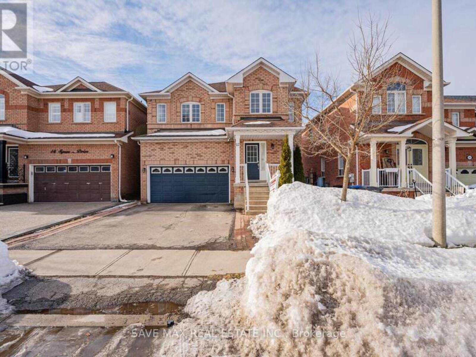 12 SPENCER DRIVE, Brampton, Ontario L7A 2A4