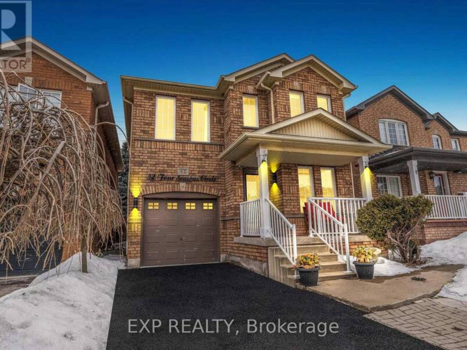 52 FOUR SEASONS CIRCLE, Brampton, Ontario L7A 2A7