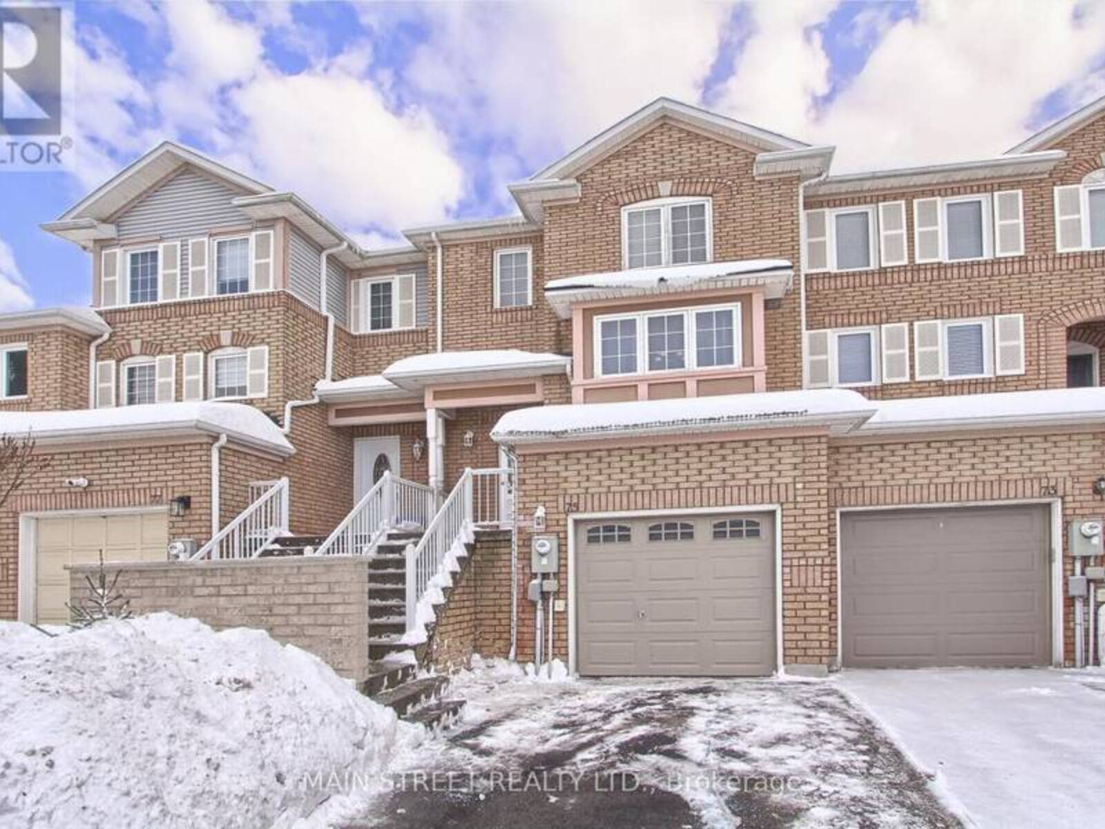 75 BAYWELL CRESCENT, Aurora, Ontario L4G 7N4