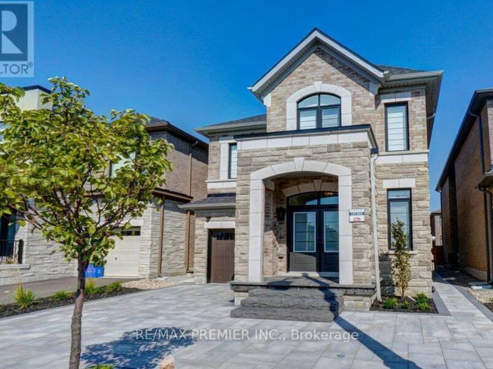 22 CANARD DRIVE, Vaughan, Ontario L4H 1A1