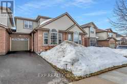 695 ZERMATT DRIVE | Waterloo Ontario | Slide Image Two