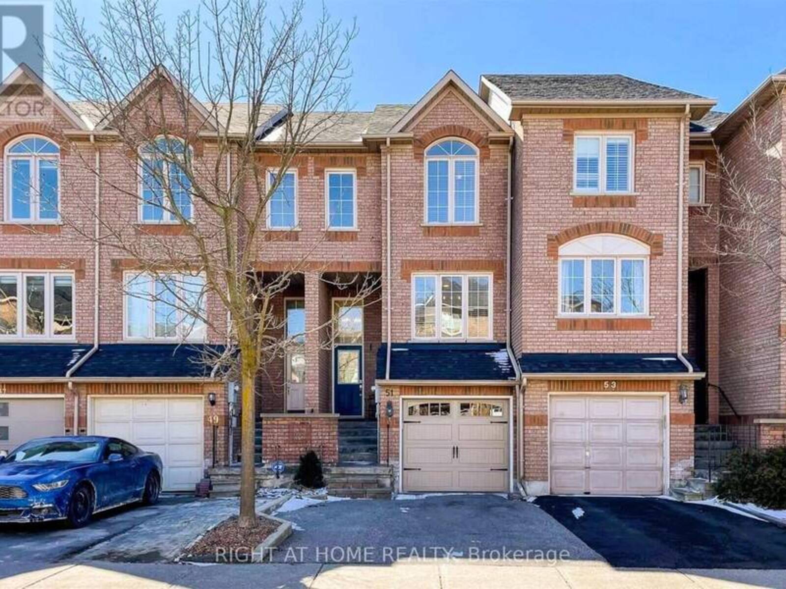 51 TANIA CRESCENT, Vaughan, Ontario L6A 2M8