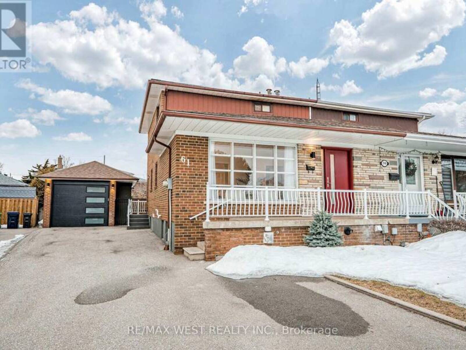 61 RIVERTON DRIVE, Toronto, Ontario M9L 2N8