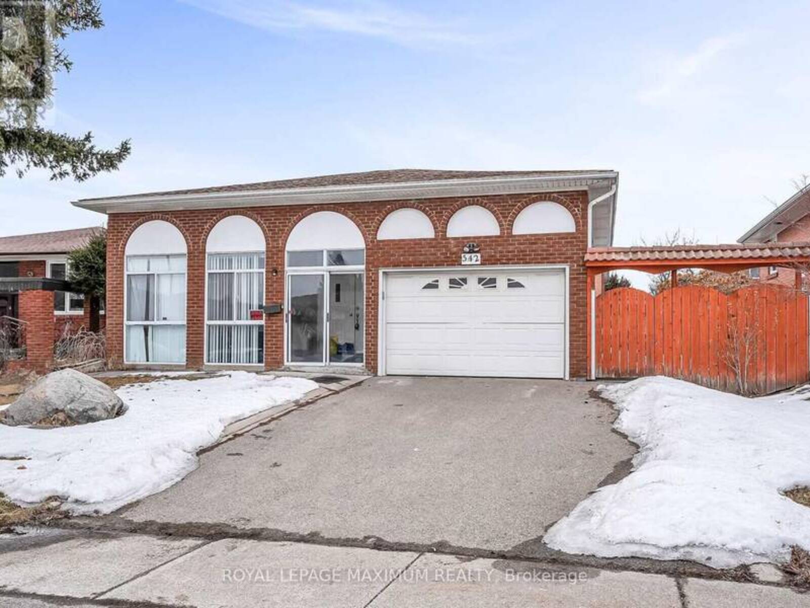 542 WOODBRIDGE AVENUE, Vaughan, Ontario L4L 2T5