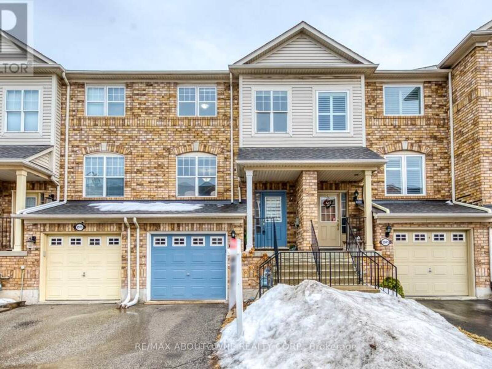 2973 GARNETHILL WAY, Oakville, Ontario L6M 5E9