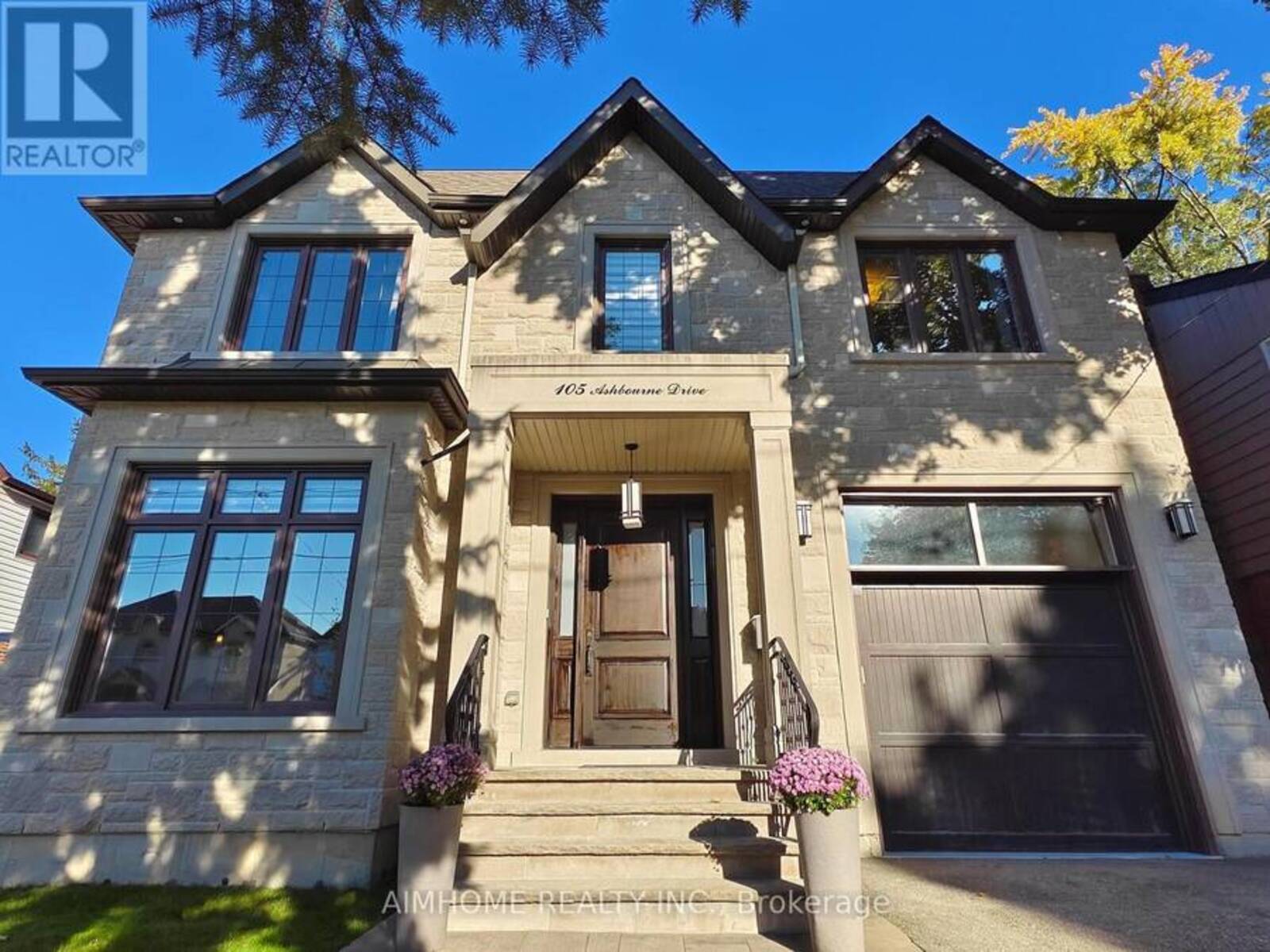 105 ASHBOURNE DRIVE, Toronto, Ontario M9B 4H6