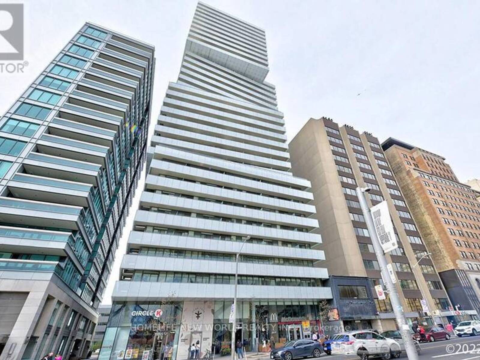 1601 - 200 BLOOR STREET W, Toronto, Ontario M5S 1T8