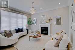 15 YORK DOWNS BOULEVARD | Markham Ontario | Slide Image Three