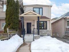 518 ARLINGTON AVENUE Toronto Ontario, M6C 3A5