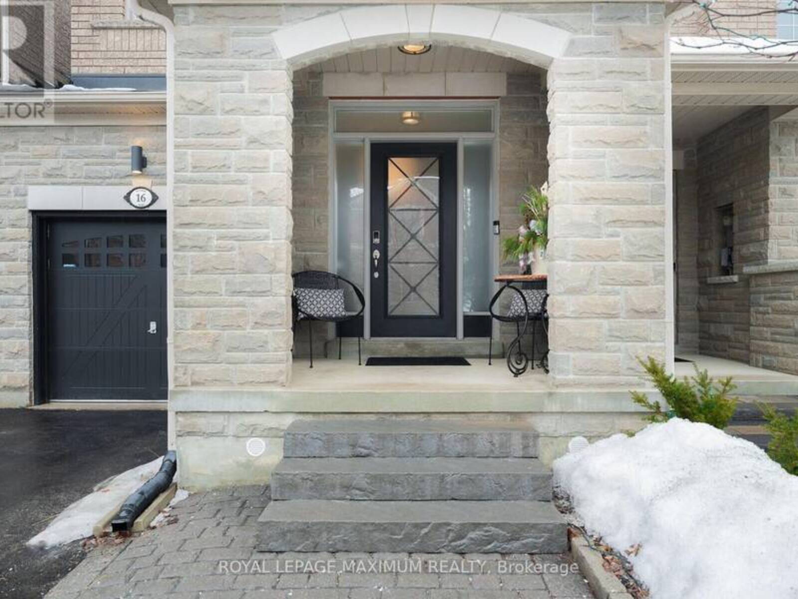 16 ALEXIE WAY, Vaughan, Ontario L4H 3V5