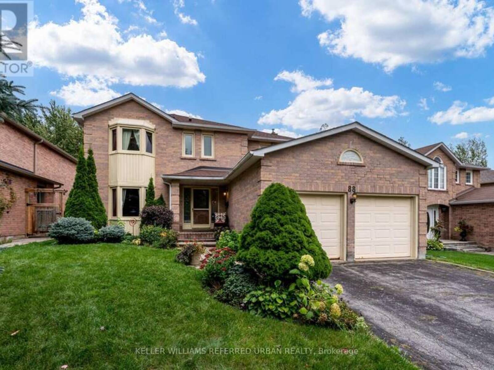 88 TIMPSON DRIVE, Aurora, Ontario L4G 5N4