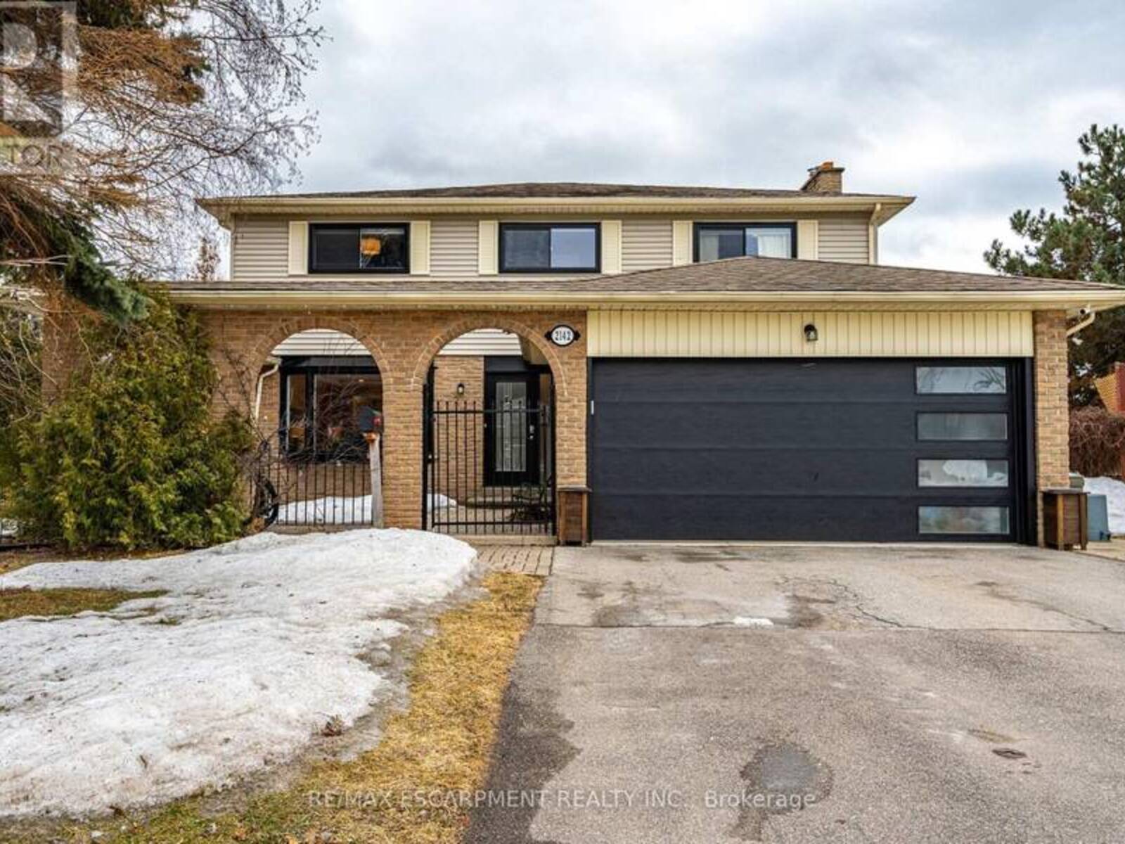 2142 ALCONBURY CRESCENT, Burlington, Ontario L7P 3C4