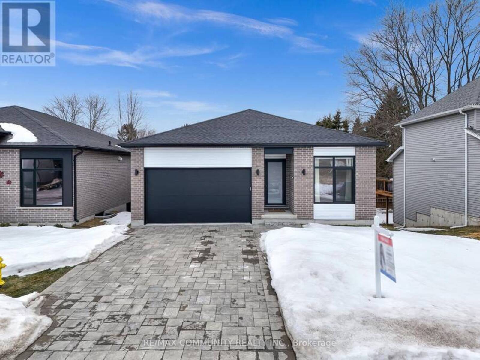 14 ALEXANDER CIRCLE, Strathroy-Caradoc, Ontario N7G 0B4