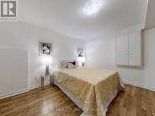 11 - 30 GREENSBOROUGH VILLAGE CIRCLE | Markham Ontario | Slide Image Thirty