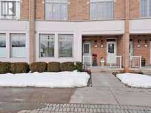 11 - 30 GREENSBOROUGH VILLAGE CIRCLE | Markham Ontario | Slide Image Three