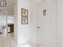 11 - 30 GREENSBOROUGH VILLAGE CIRCLE | Markham Ontario | Slide Image Four