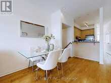 11 - 30 GREENSBOROUGH VILLAGE CIRCLE | Markham Ontario | Slide Image Nine