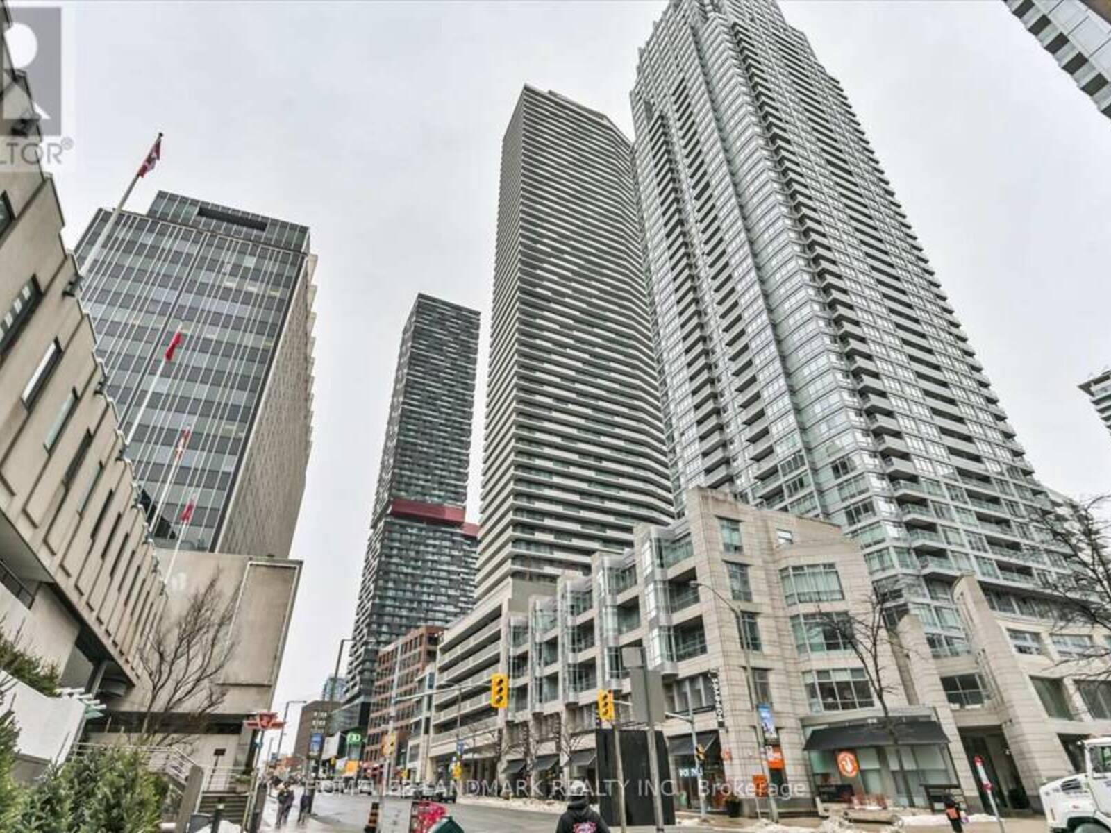 4003 - 2221 YONGE STREET, Toronto, Ontario M4S 0B8