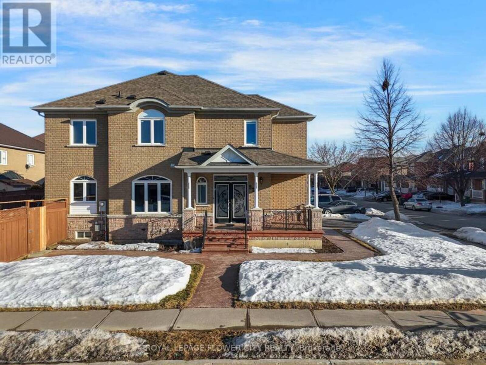 82 MINT LEAF BOULEVARD, Brampton, Ontario L6R 2J8