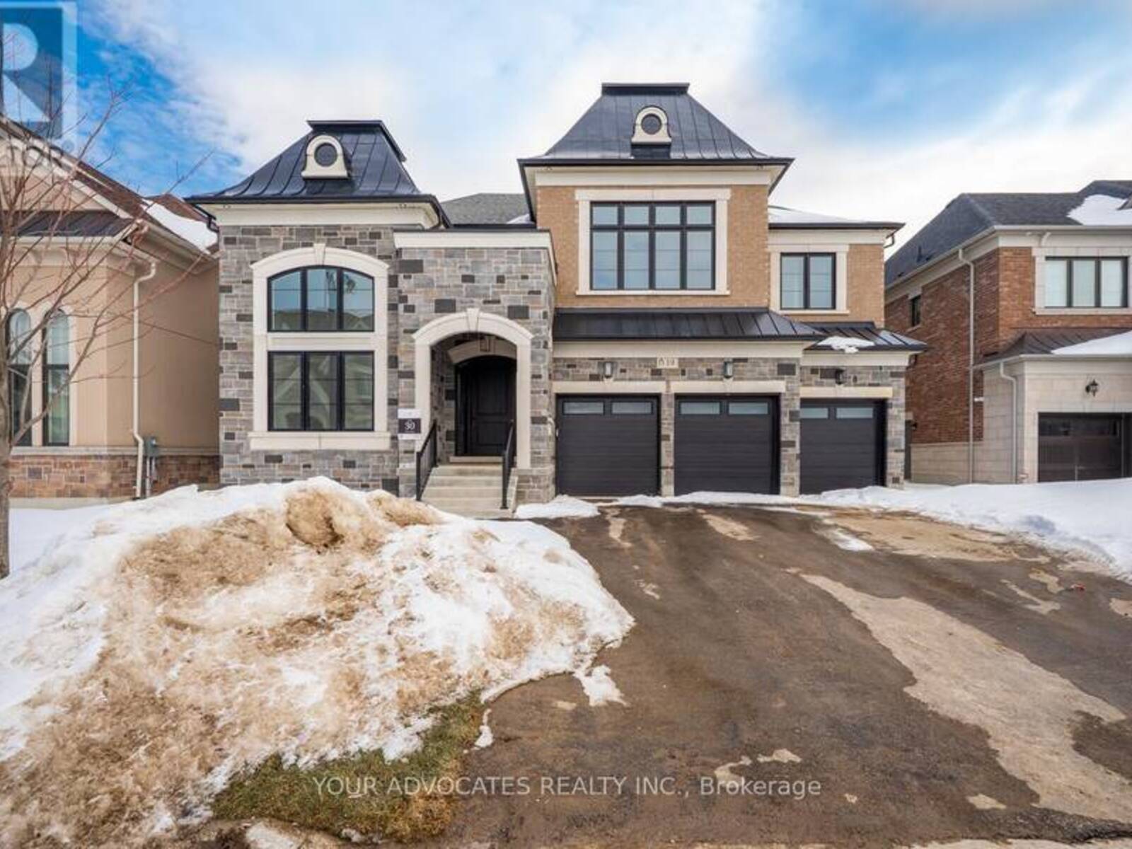 19 LITTLE CELESTE COURT, Vaughan, Ontario L6A 4Z7