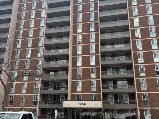 1964 MAIN STREET W Hamilton Ontario, L8S 1J5 - 3 Bedrooms Condo For Sale