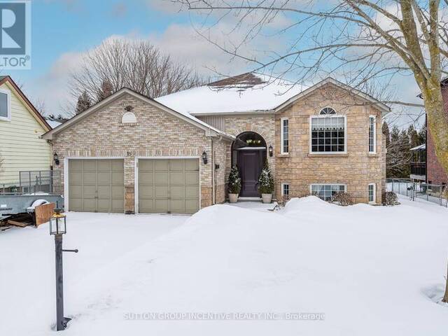 78 HOWARD ROAD Newmarket Ontario, L3Y 3G7 - 3 Bedrooms Home For Sale