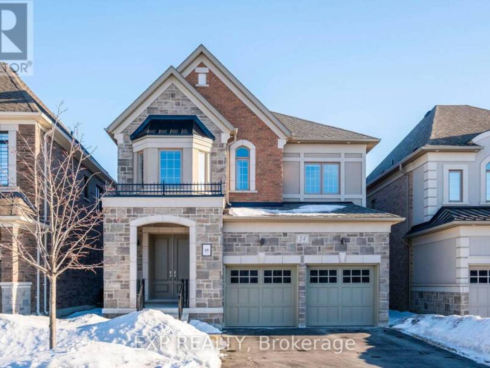 14 BOTELHO CIRCLE, Aurora, Ontario L4G 3X3