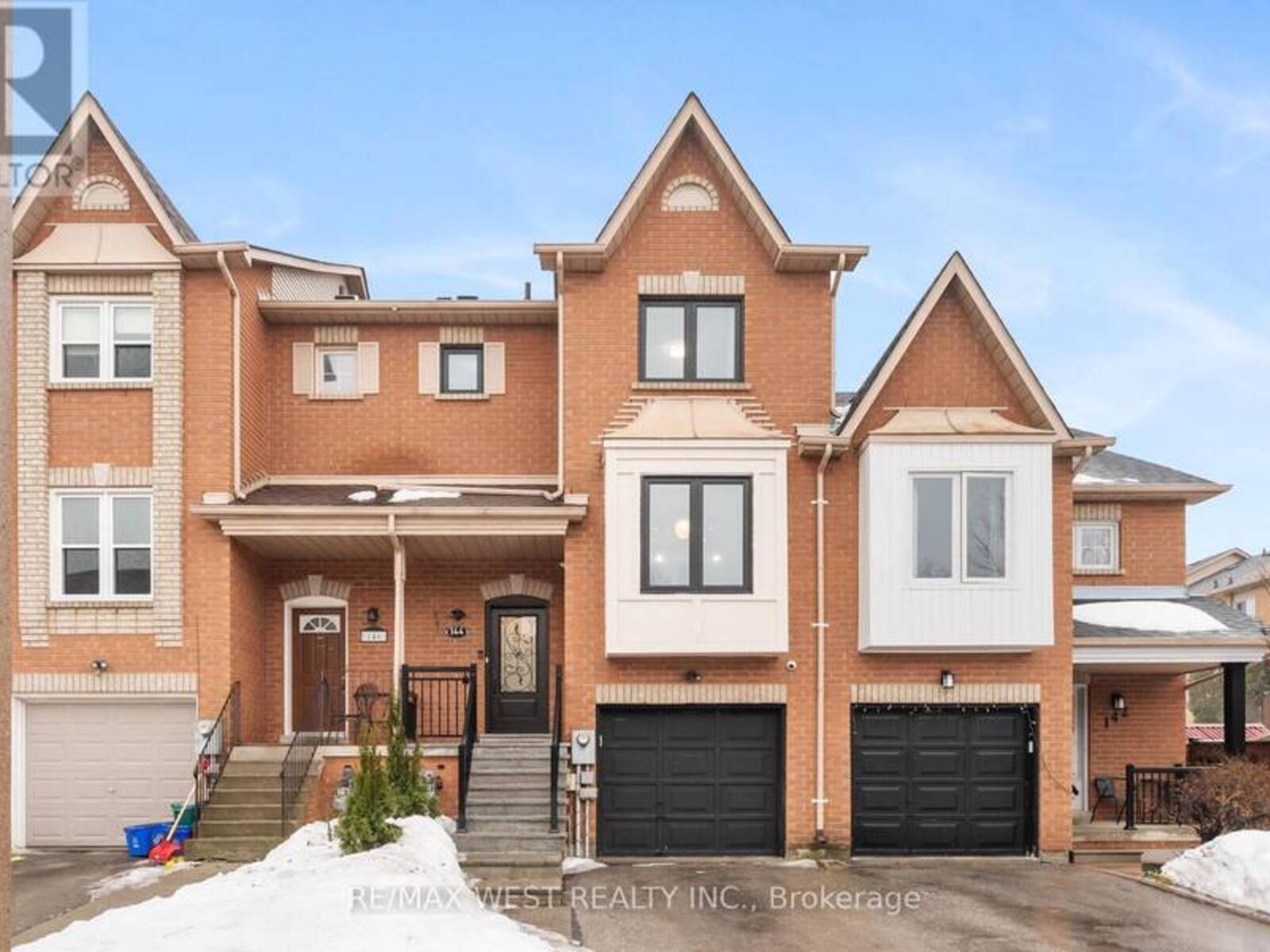 144 KELSO CRESCENT, Vaughan, Ontario L6A 2K7