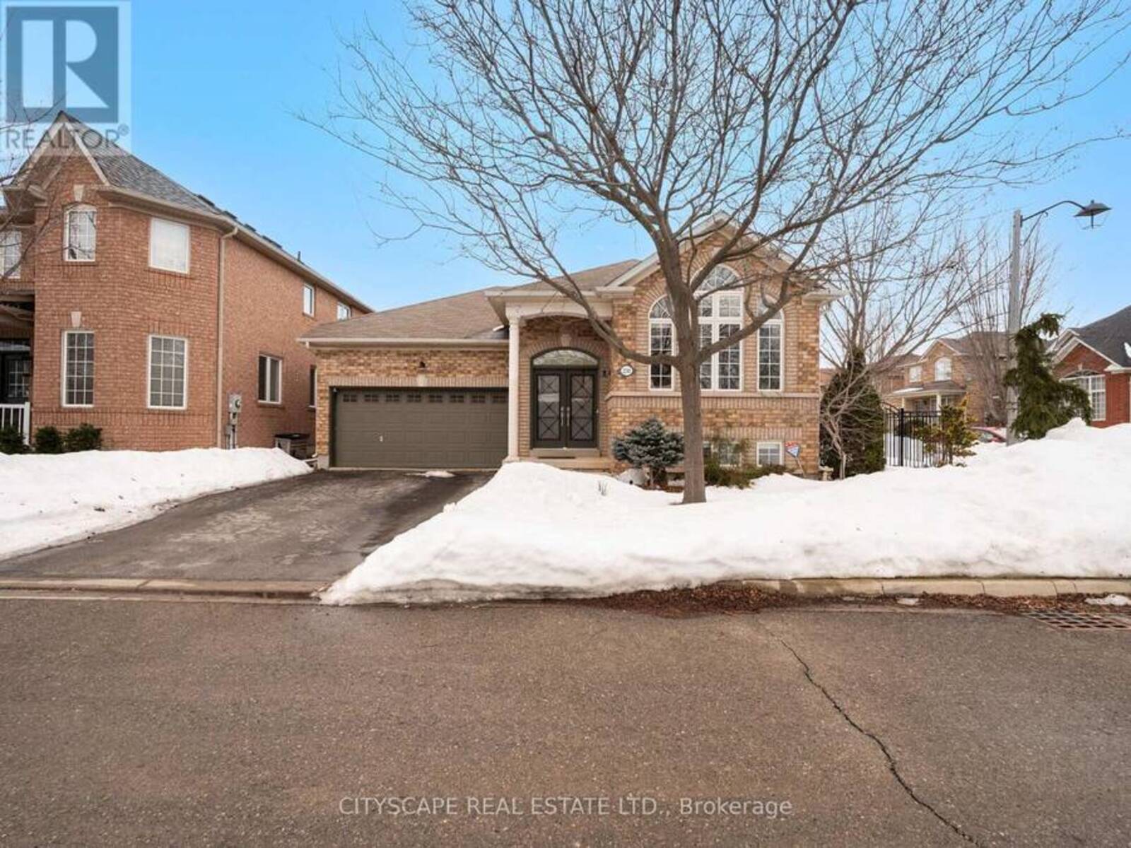 2241 LYNESS AVENUE, Oakville, Ontario L6M 5C2